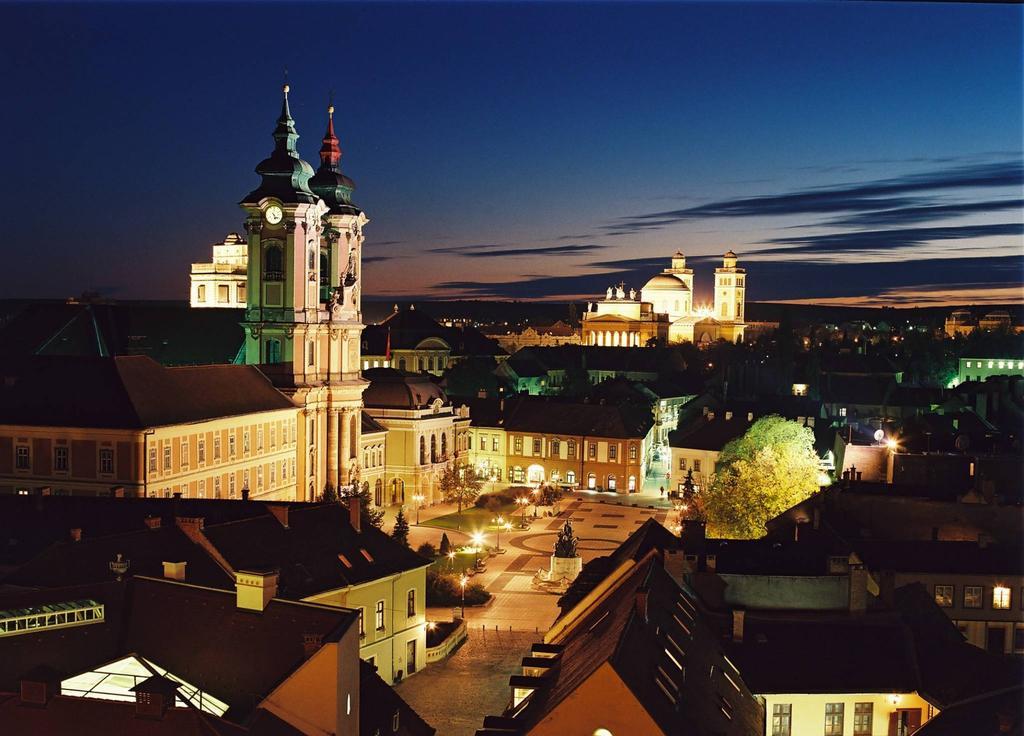 Magdalena Apartman Eger Bagian luar foto